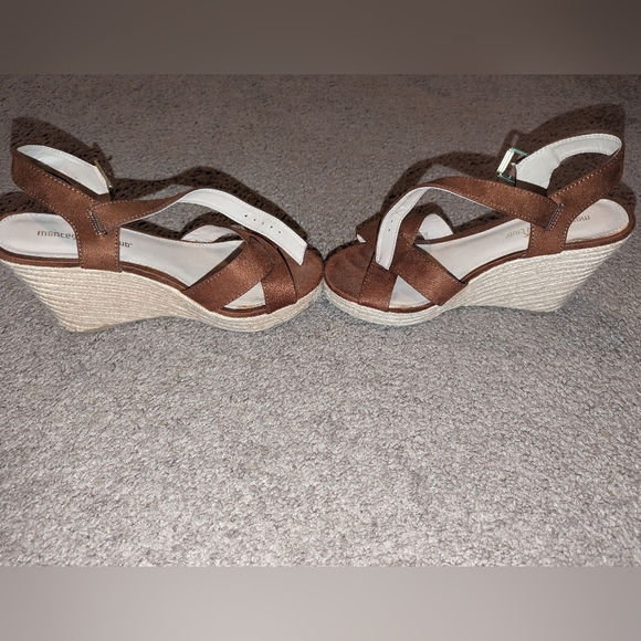 Beachy wedges - Picture 3 of 4